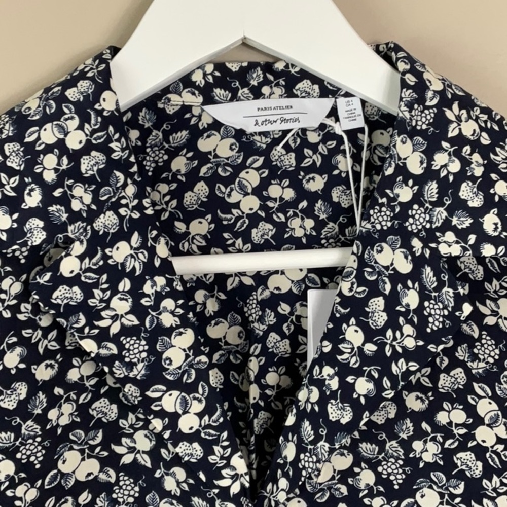 & Other Stories Silk Blend Blouse Floral Print - Picture 2 of 6